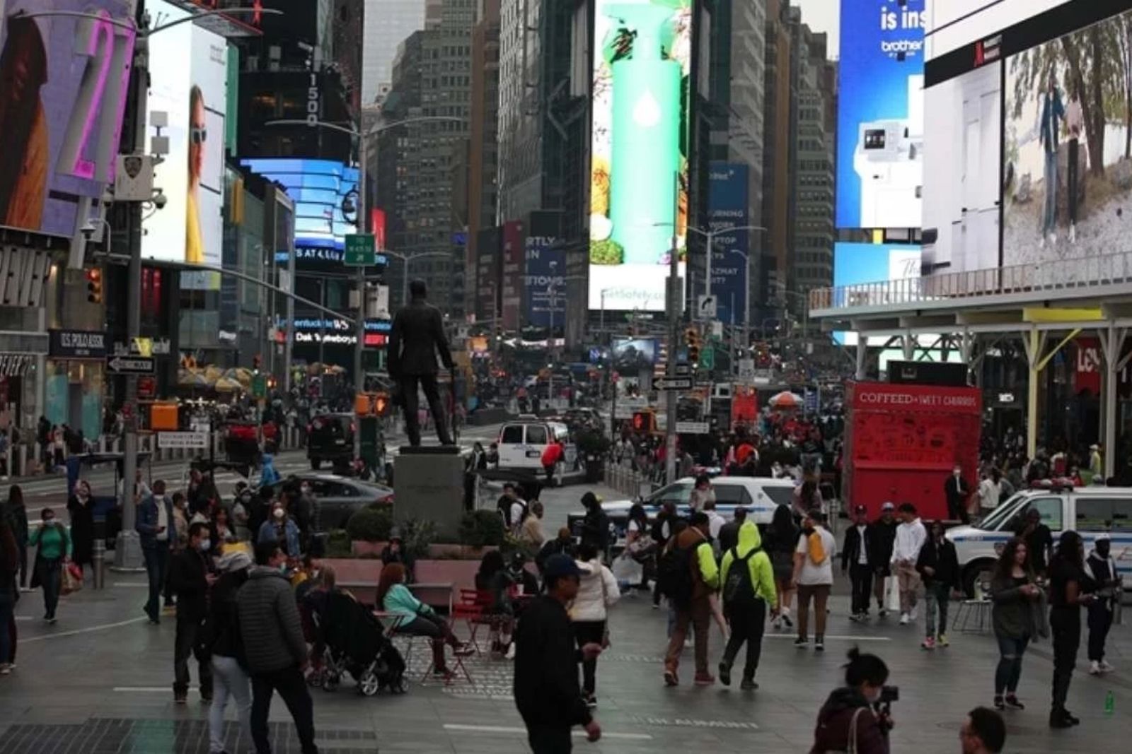 amerika birlesik devletlerinde ozel sektor istihdami ekim ayinda beklentilerin uzerinde artti x7Kd8UwL.jpg