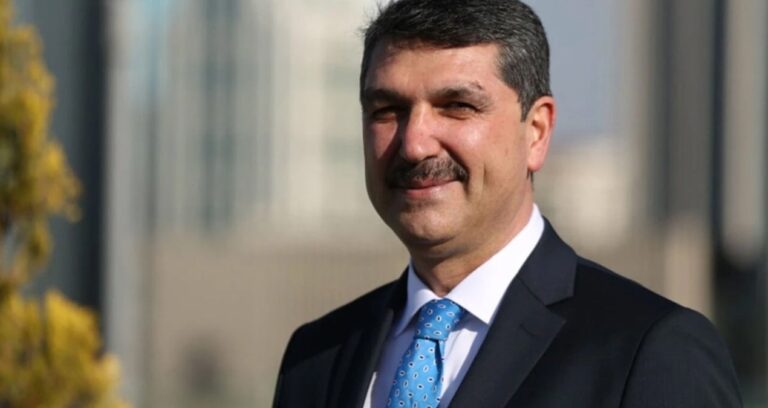 ferhat-dagi-degil-hazineyi-deliyor-ESVfjREF